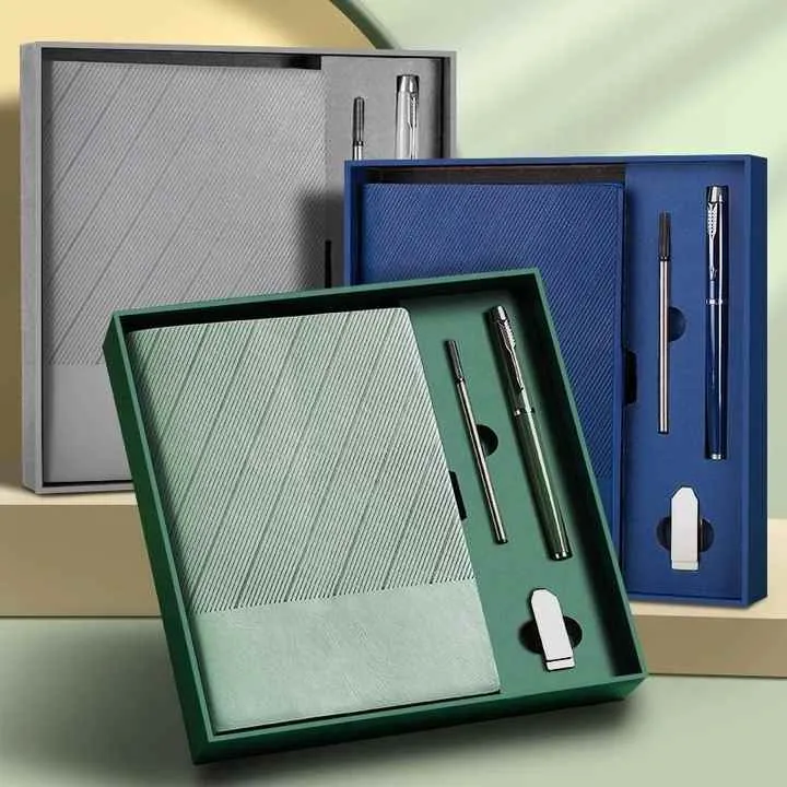دفتر أعمال من الجلد الصناعي مخصص بكميات .  Custom PU Leather Business Notebook.